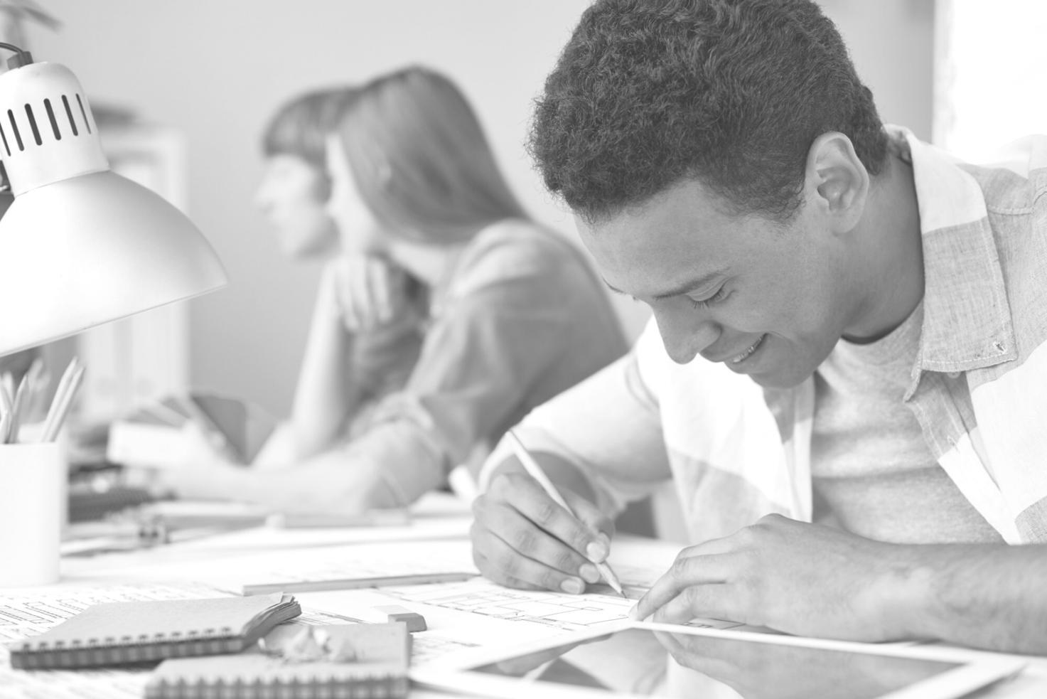 Ambiente de estudio con materiales de planificación financiera